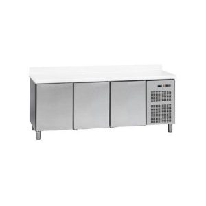 MESA DE CONSERVACIÓN DE CONGELADOS GN SIN CUBIERTA, 3 puertas, 414 l